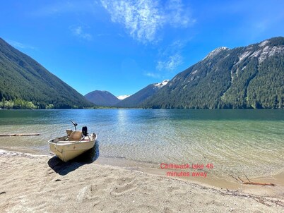 AC Private 2BR  Suite Near Fishing / Heritage Park/Coliseum Center /HWY 1