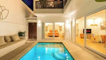 Piscina externa