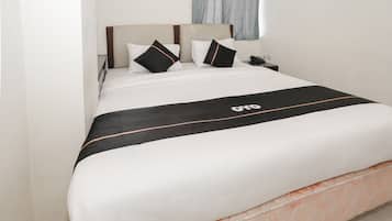 1 habitación, escritorio, wifi gratis y ropa de cama