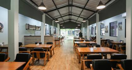 Townhouse Oak J&b Gunung Sahari