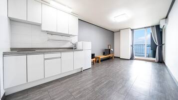 Basic Room, 1 Bedroom (203) | 1 bedroom, free WiFi