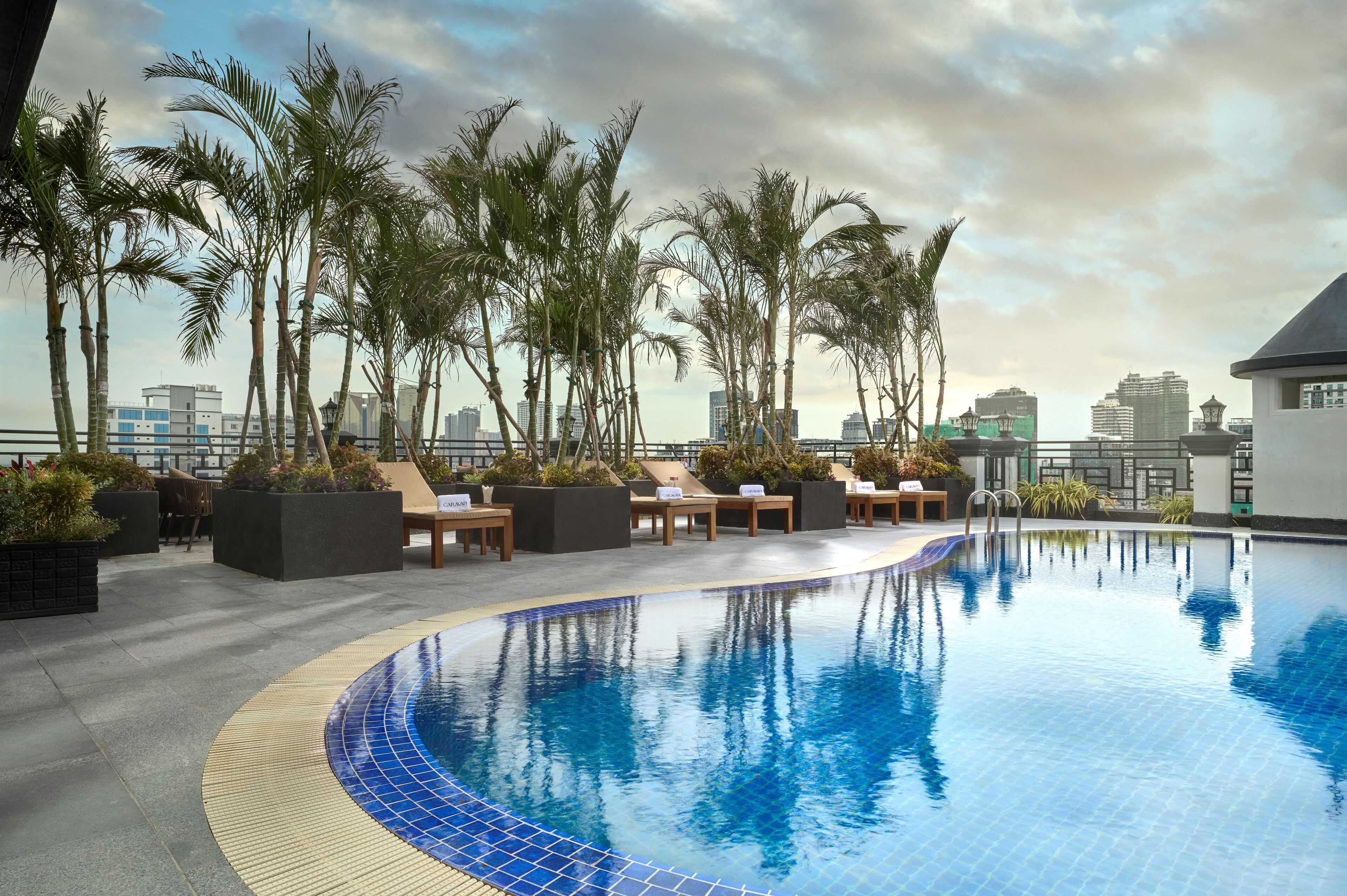 Açık yüzme havuzu 