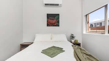 3 bedrooms, iron/ironing board, travel cot, WiFi