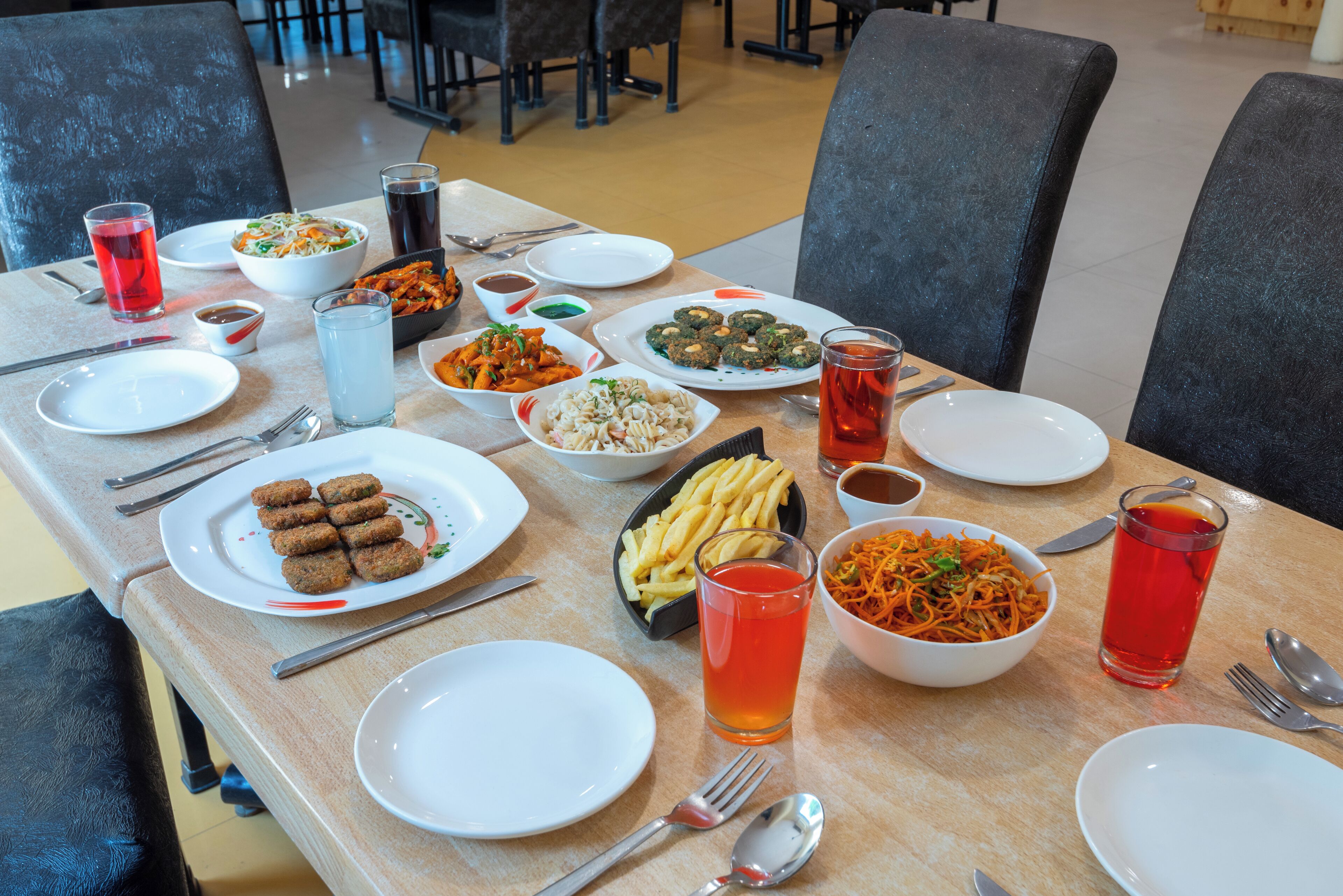 Bữa sáng buffet hàng ngày (175 INR/mỗi người) 