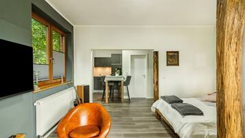 1 bedroom, free WiFi, bed sheets