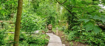 Apartment 'Fewo2 Seelter Uutkiek Saterland' with Private Terrace, Shared Garden and Wi-Fi