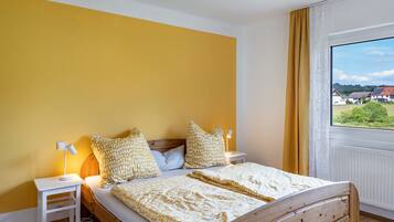 2 bedrooms, free WiFi, bed sheets