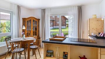 Kühlschrank, Ofen, Herdplatte, Geschirrspüler