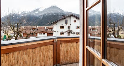Appartement 'Appartement by Blahut Vacation - og' avec vue sur les montagnes, balcon et Wi-Fi