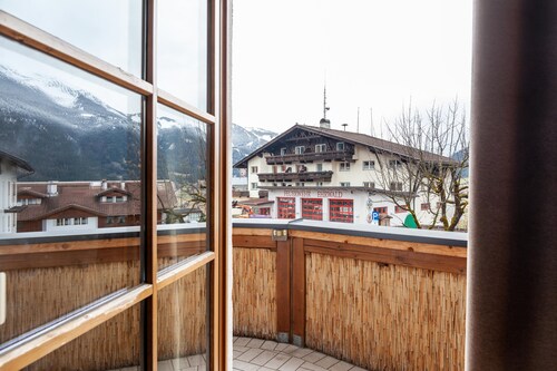 Appartement 'Appartement by Blahut Vacation - og' avec vue sur les montagnes, balcon et Wi-Fi