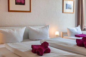 1 bedroom, free WiFi, bed sheets - Apartment 'Morgensonne' with Wi-Fi (Ostseebad Kühlungsborn)