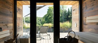 Chalet 'Weidehaus De Luxe' with Mountain View, Private Terrace and Wi-Fi