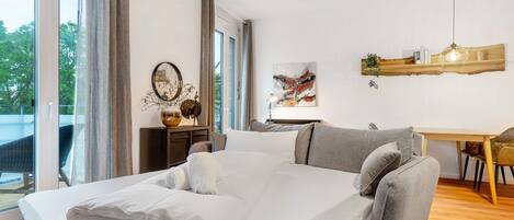 1 habitación, tabla de planchar con plancha, wifi gratis y ropa de cama