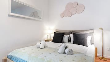 Iron/ironing board, free WiFi, bed sheets, wheelchair access