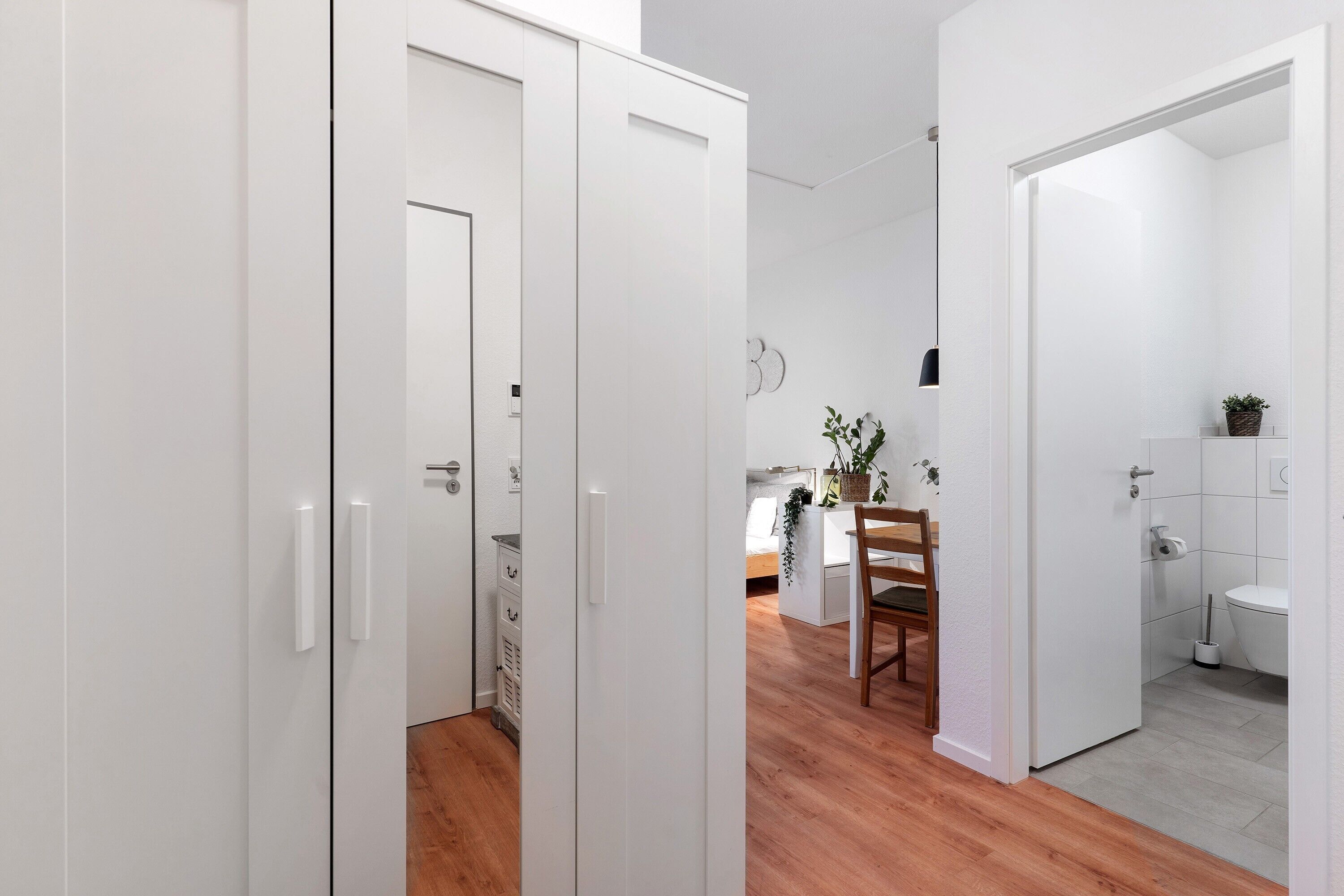 Iron/ironing board, free WiFi, bed sheets, wheelchair access