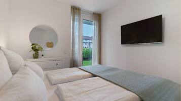 1 slaapkamer, een strijkplank/strijkijzer, gratis wifi, beddengoed