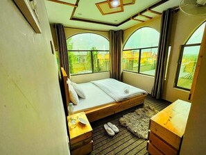 Deluxe Double Room | Desk, soundproofing, iron/ironing board, free WiFi - HIKK Inn (Skardu)