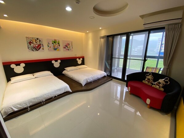 Comfort Quadruple Room, Mountain View