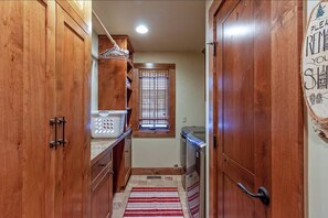 Interior - Luxury 5star home/views/sauna (Pagosa Springs)