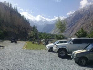 Exterior - Khunjerab Hotel & Restaurant (Sost)