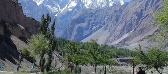 Khunjerab Hotel & Restaurant