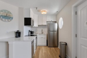 雪櫃、焗爐、洗碗機、咖啡機/沖茶器