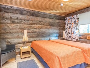 1 makuuhuone, silitysrauta/-lauta