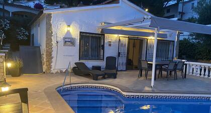 Ref. Huel6 Charming villa with private pool