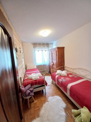 3 bedrooms, bed sheets - 3 Bedroom Apartment in Bionaz (Bionaz)