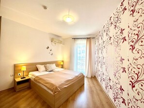 2 bedrooms, bed sheets - MENADA * Marina Cape *   Cozy family apartment  with sea view (Aheloy)