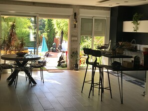 Dining - Villa Nyvioni, 3 ch, spa et Piscine (Agde)