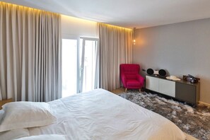 2 bedrooms, iron/ironing board, free WiFi, bed sheets - 306 *Luxury Selection* Puerto Banus Front Line (Marbella)