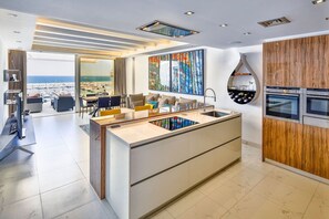 Cookware/dishes/utensils - 306 *Luxury Selection* Puerto Banus Front Line (Marbella)