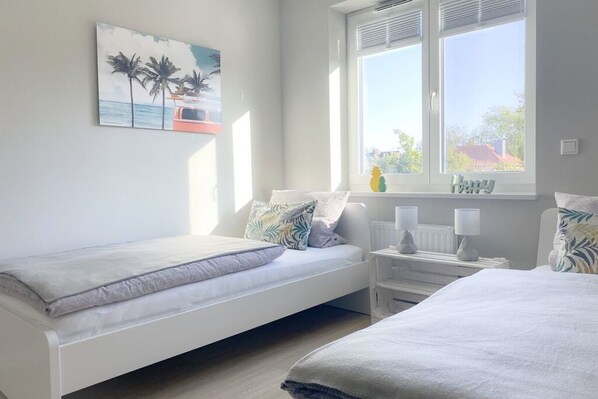 2 bedrooms, iron/ironing board, travel crib, free WiFi