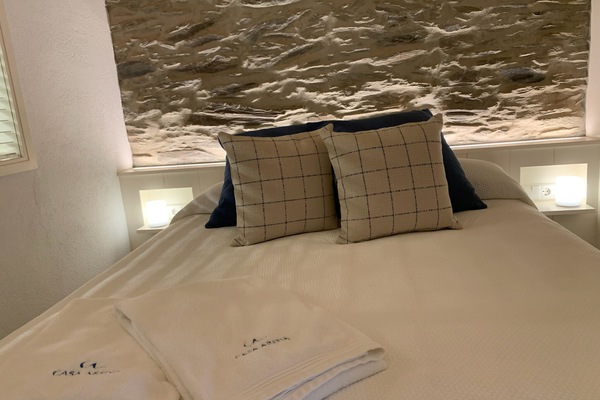 1 slaapkamer, een strijkplank/strijkijzer, gratis wifi, beddengoed