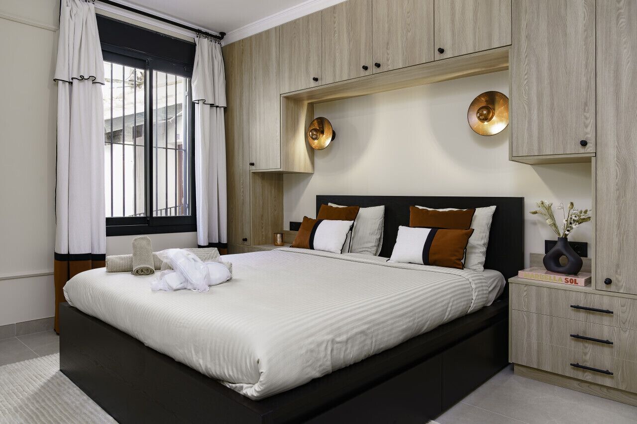 2 habitaciones, tabla de planchar con plancha y cuna de viaje 