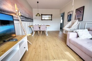 2 عدّة غرف نوم ومكواة/لوح كي وواي فاي مجانًا وملاءات أسرّة