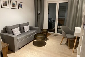 Fernseher, Stereoanlage