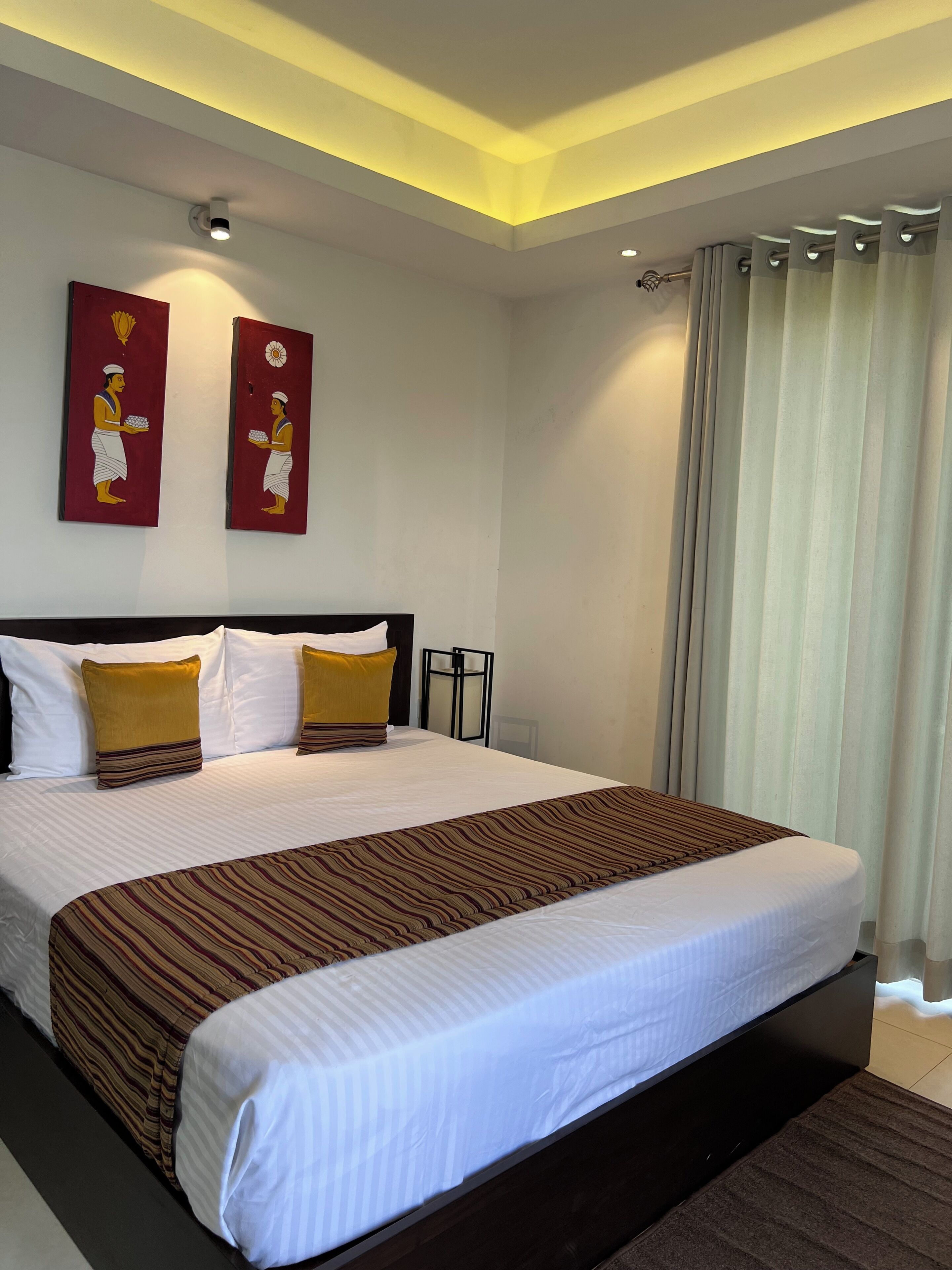 Deluxe-Doppelzimmer, Bergblick | Zimmersafe, Schreibtisch, Bügeleisen/Bügelbrett, kostenloses WLAN