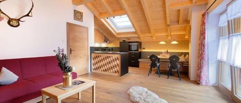 Smart-TV, DVD-spiller og stereoanlegg