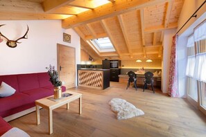 Tv, dvd-spelare och en stereo