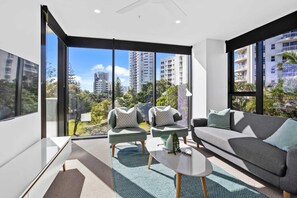 Smart TV - Escape to luxury at Sandbar Resort in Burleigh Heads! (Gold Coast)