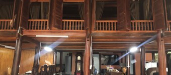 Peaceful Mountain Hotel