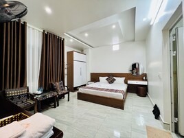 Superior Double Room, Non Smoking | Free WiFi, bed sheets