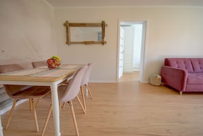 Basic-Apartment | 2 Schlafzimmer, kostenloses WLAN, Bettwäsche