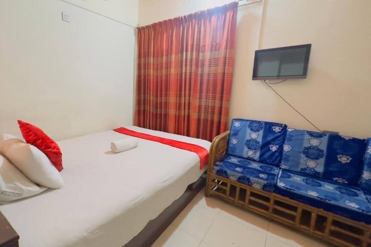 Standard Single Room | Desk, soundproofing, WiFi (free)