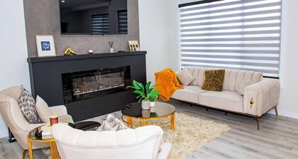 Luxury 5 bedroom family house Sleeps 13 + high chair and baby crib