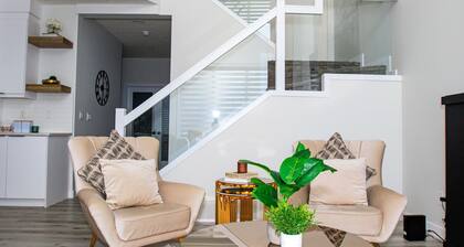 Luxury 5 bedroom family house Sleeps 13 + high chair and baby crib