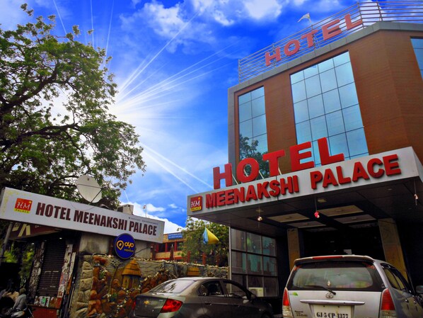 Exterior - Hotel Meenakshi Palace (Jaipur)