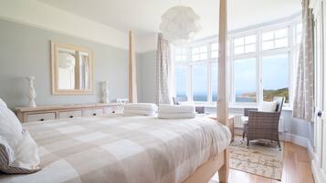 8 bedrooms, iron/ironing board, WiFi, bed sheets